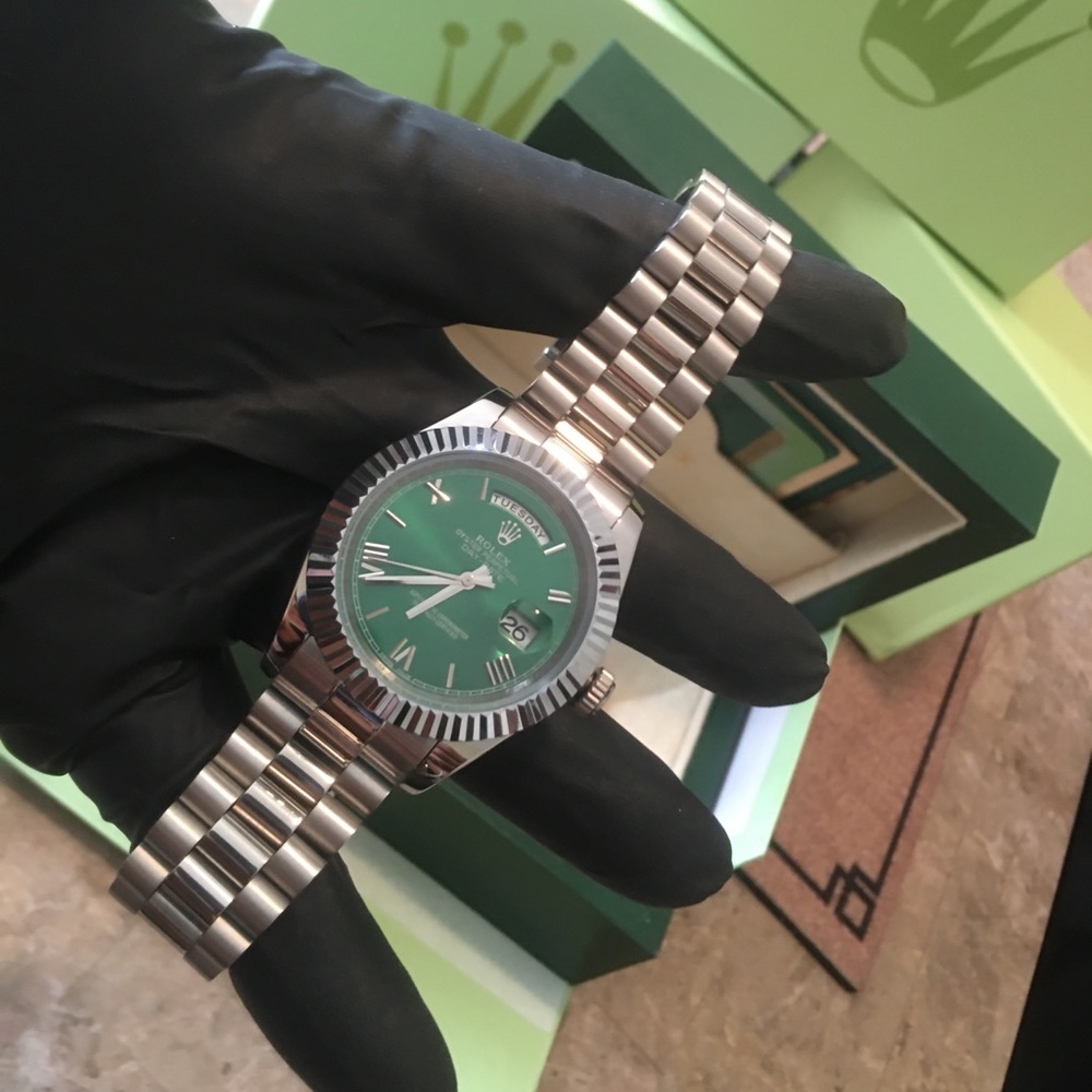 Lovely stainless steel watch!